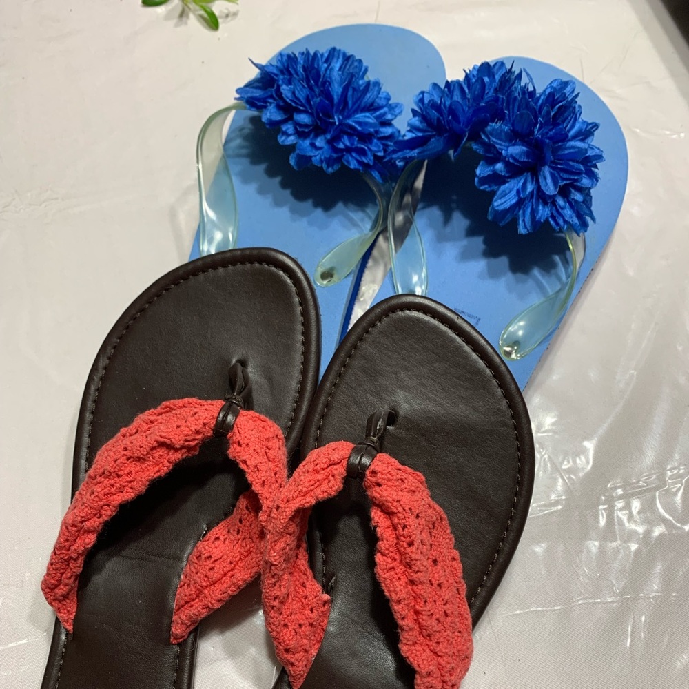 Bundle women blue flowered thong sandals, pink crocheted fabric brown thongs, 9